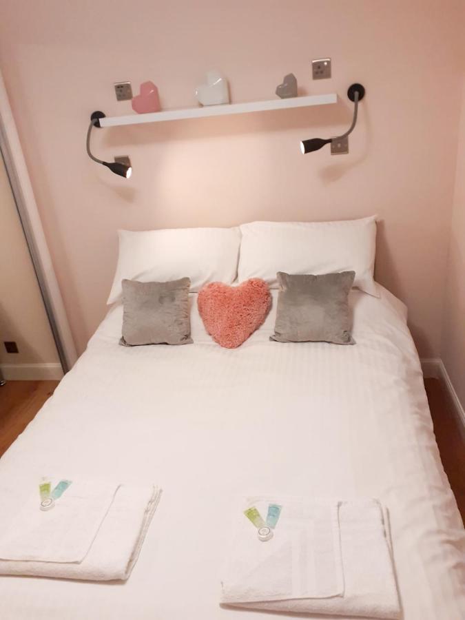 Glasgow 2Bd City Centre Apartment - Free Private Parking Bagian luar foto